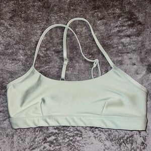 Alo Yoga Airlift Intrigue Sports Bra!